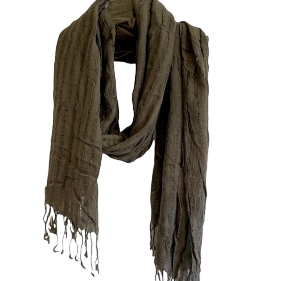Grey charcoal pattern scarf wrap with fringe details and pretty pattern! - Picture 1 of 10